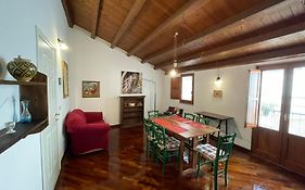 House Quattro Canti